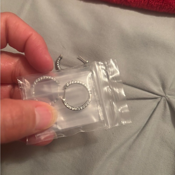 Pandora Timeless Pavé Single-row Hoop Earrings
Sterling silver 925- - Picture 5 of 6